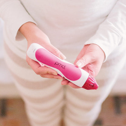 Dispozitiv de microdermabraziune PMD Personal Microderm Pink
